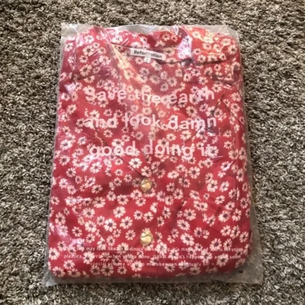 NWT Reformation Wilde Midi Button Down Dress - Jenna Red Floral - Picture 5 of 7